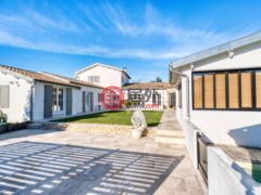 法国Nouvelle-AquitaineChâtelaillon-Plage的独栋别墅，编号76542904