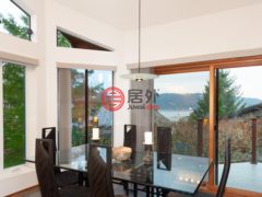 加拿大不列颠哥伦比亚省North Vancouver的独栋别墅，1605 Lockehaven Road，编号76712395